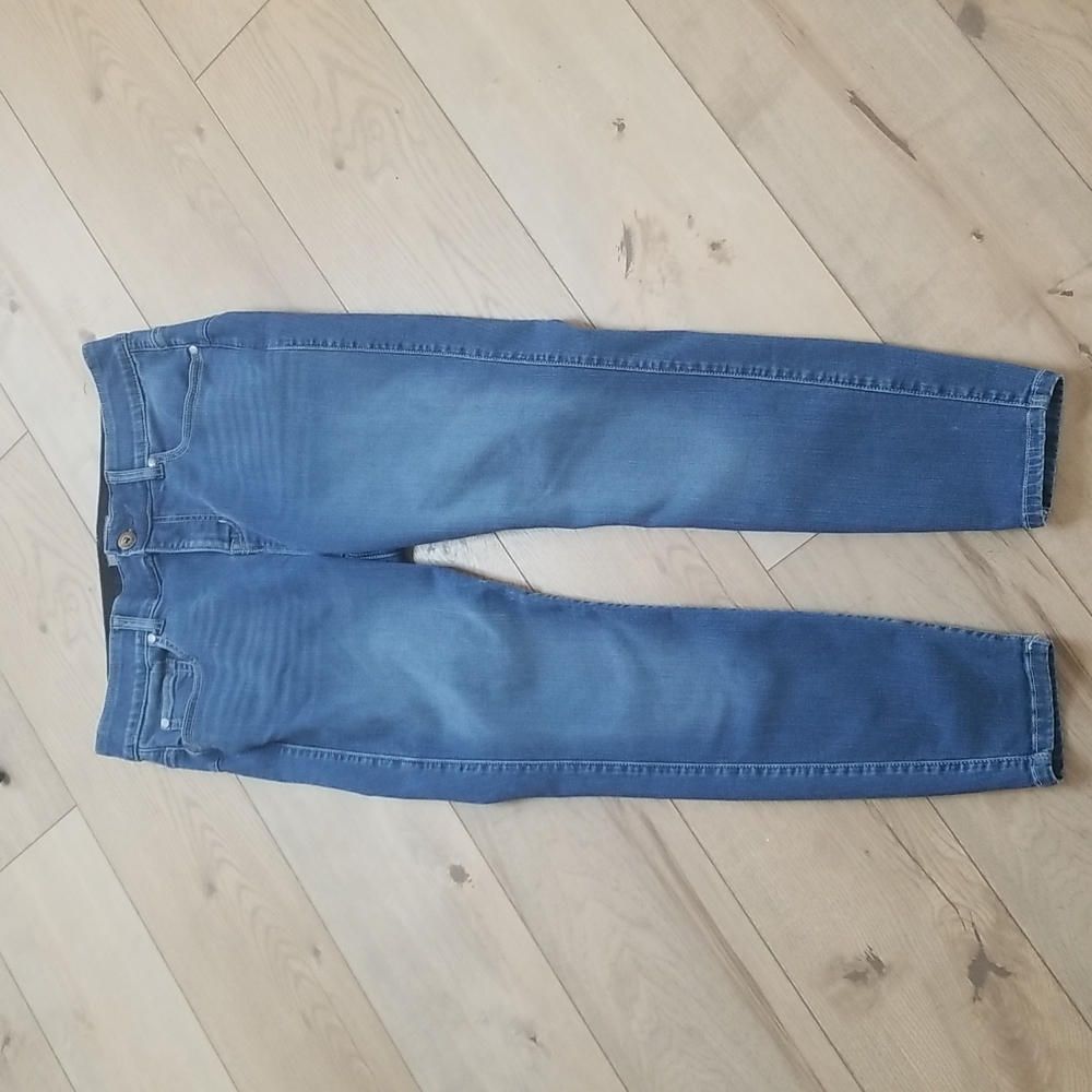 Torrid  Bomshell Skinny jeans premium stretch